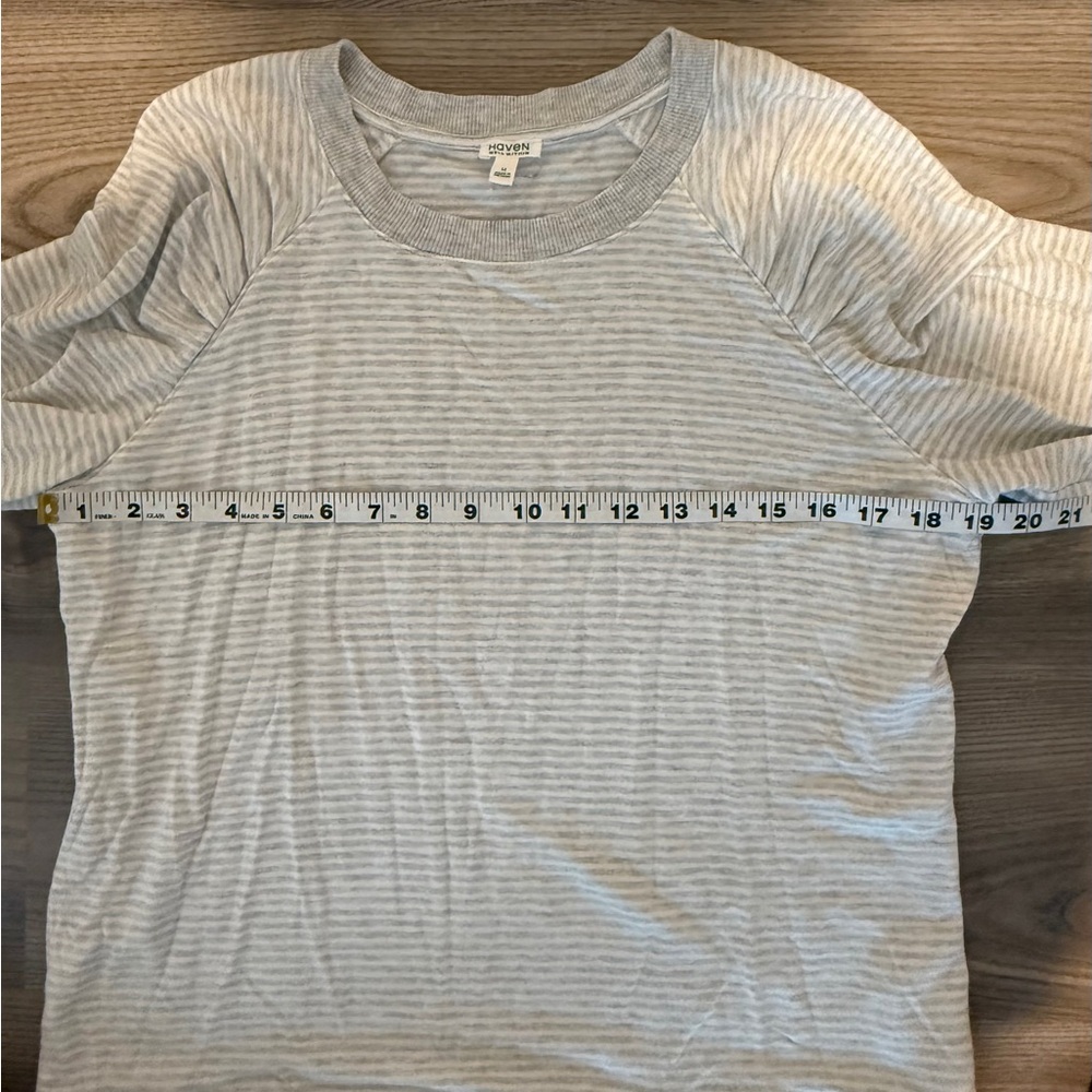 Haven Well Within Soft Gray Stripe Long Sleeve Pullover Sweatshirt Womens Medium - Picture 7 of 7